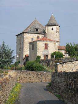 Chateau d'Apchat (Auvergne)